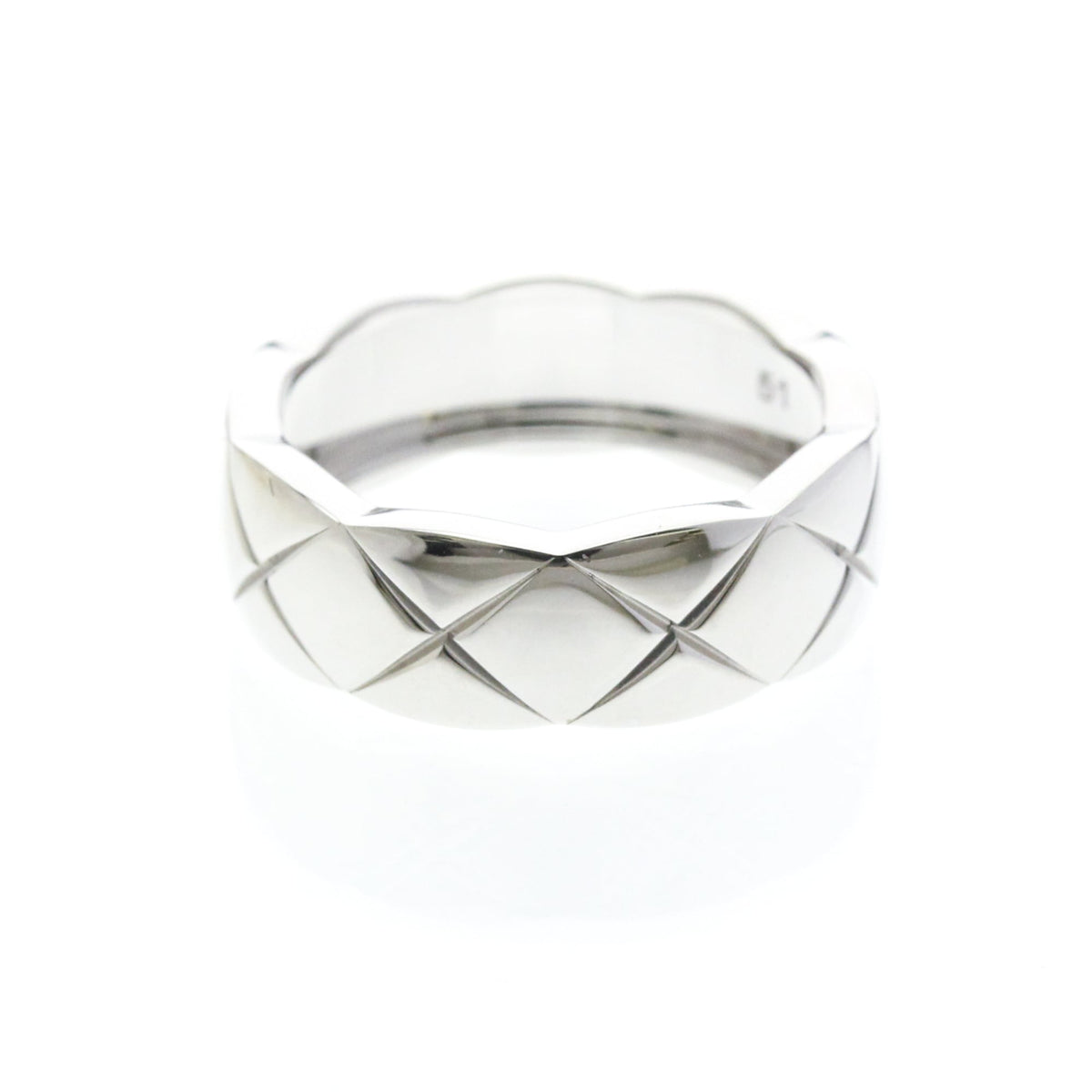 PRE-OWNED Chanel Coco Crush · 18K White Gold Size 5.75