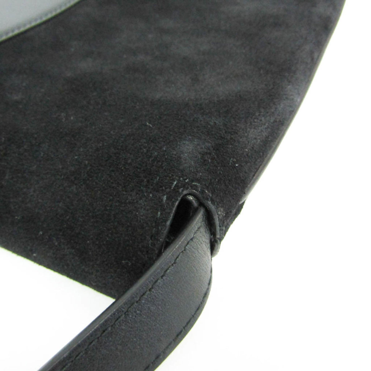 PRE-OWNED Gucci Arli · Suede Leather