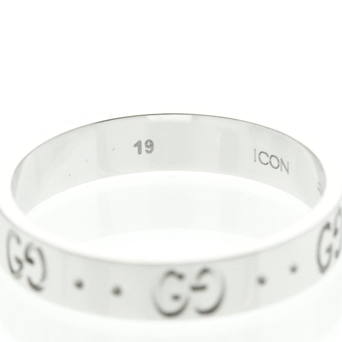 PRE-OWNED Gucci Icon · 18K White Gold Size 8.75