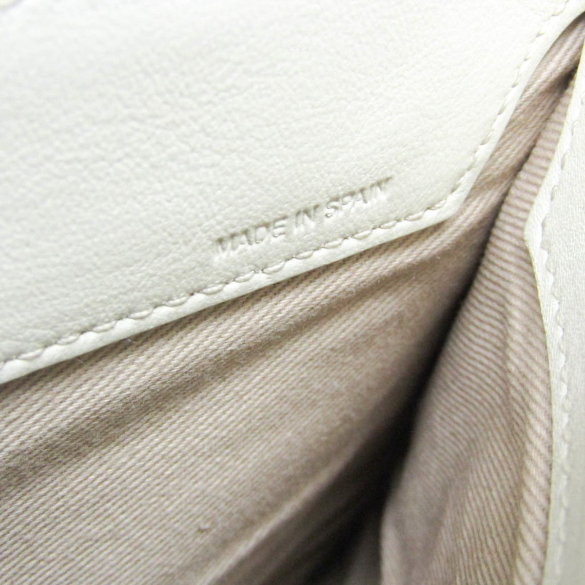 PRE-OWNED Chloé Roy · Leather & Suede