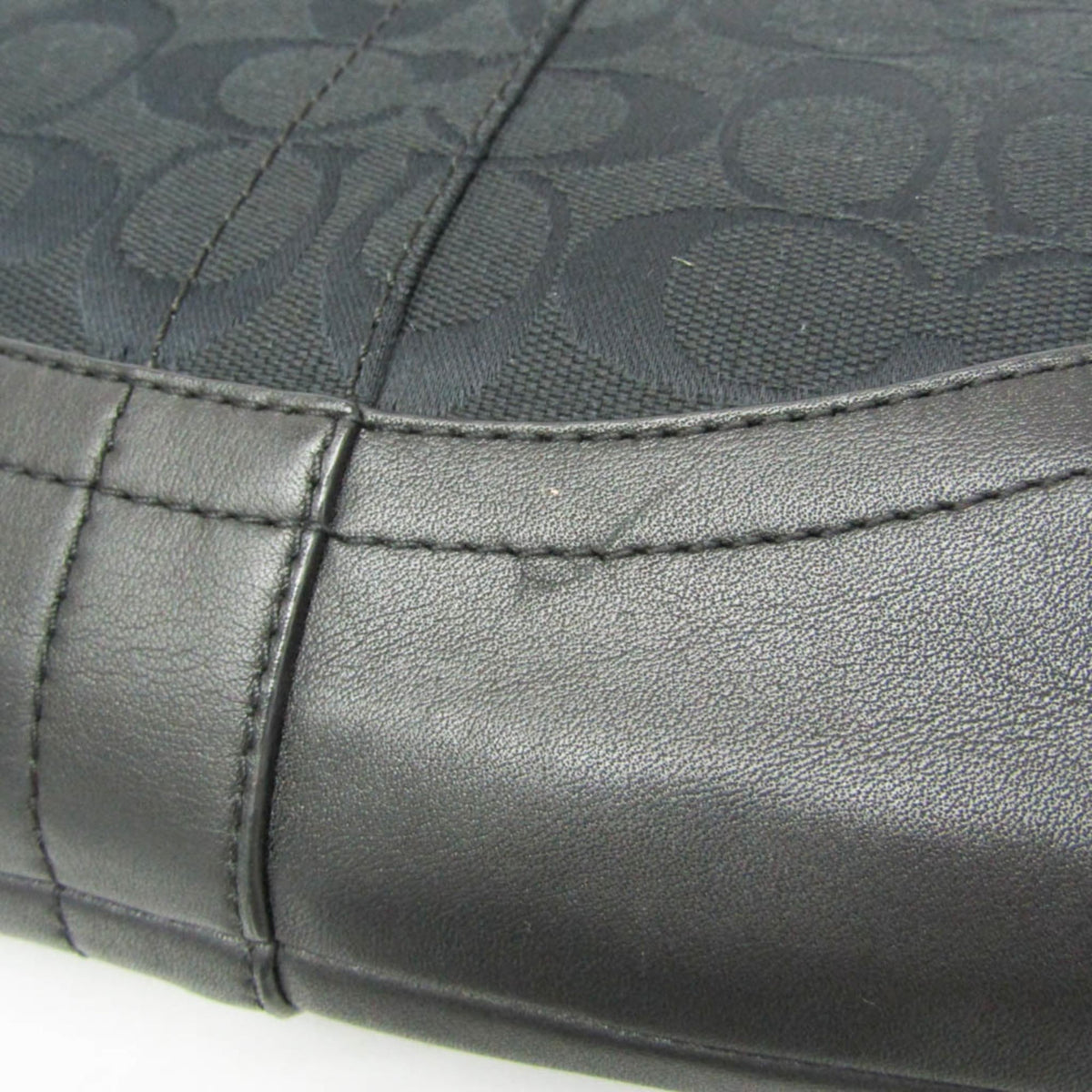 PRE-OWNED Coach Signature · Canvas & Leather