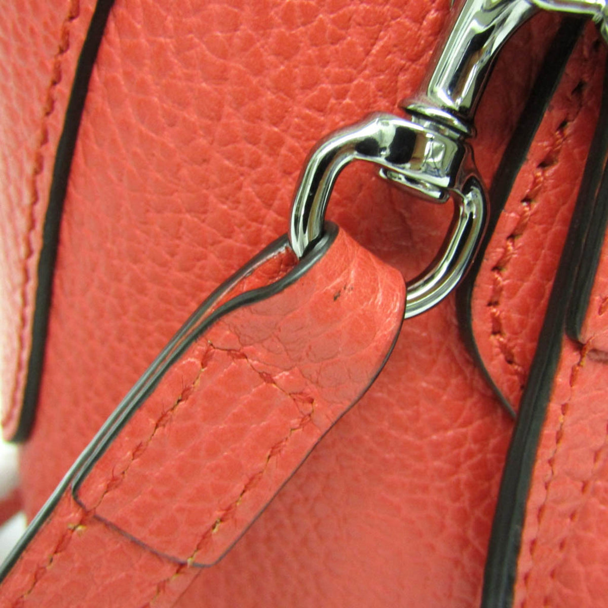 PRE-OWNED Gucci · Leather Shoulder Bag · Zipper