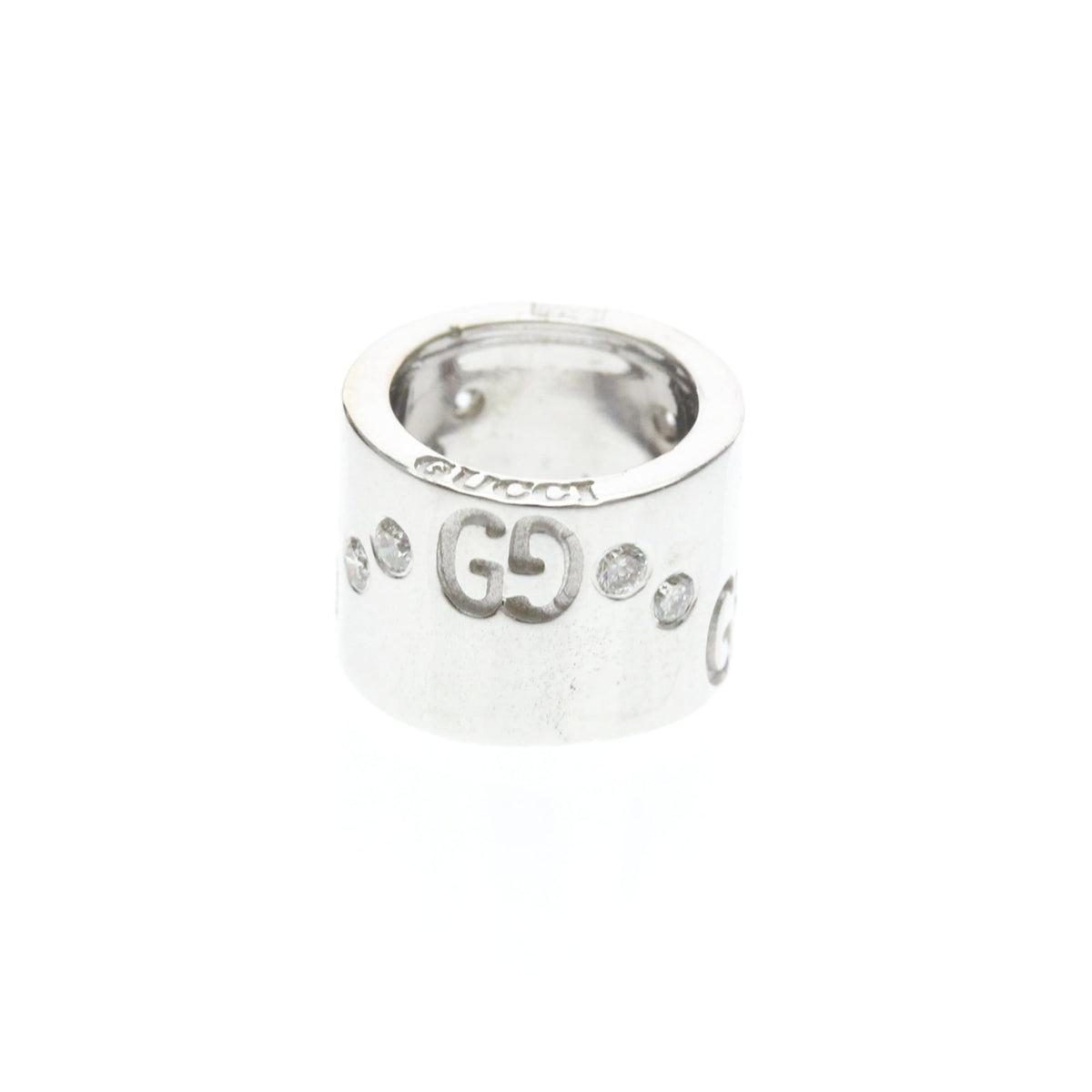PRE-OWNED Gucci Icon · 18K White Gold · Diamond
