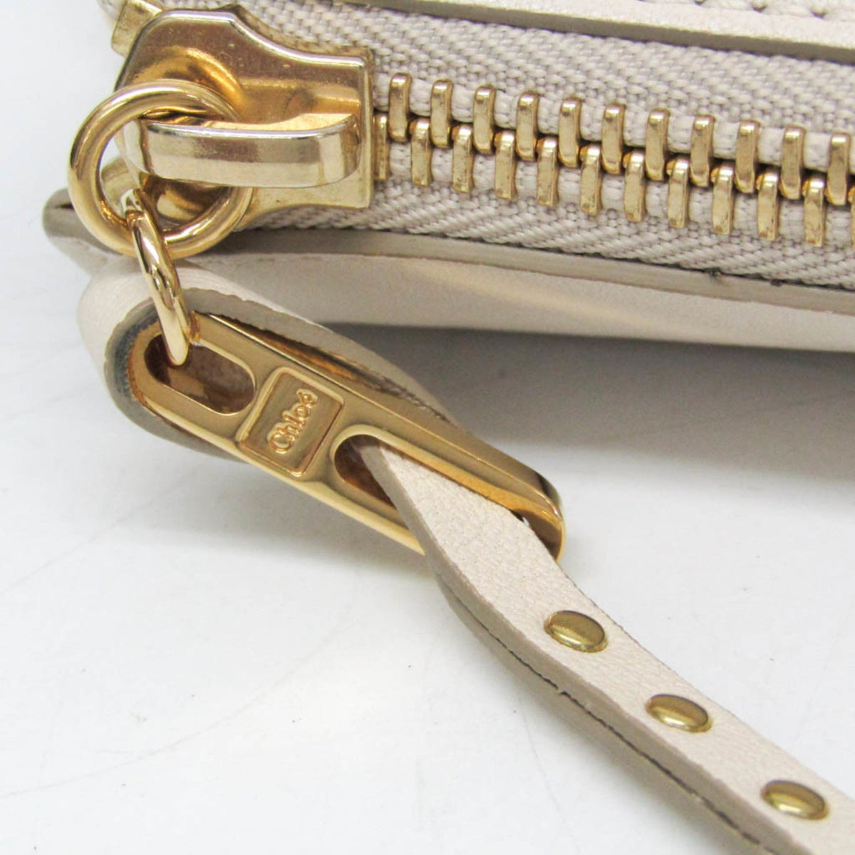 PRE-OWNED Chloé Vanessa · Leather Shoulder Bag