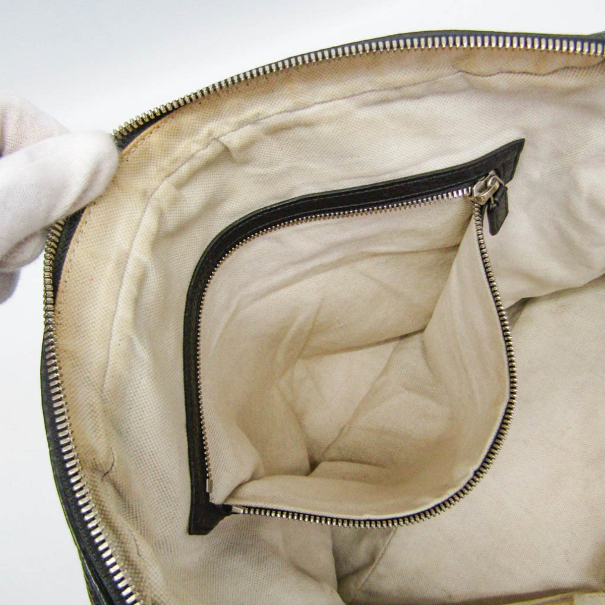 PRE-OWNED Gucci Interlocking G · Leather Briefcase