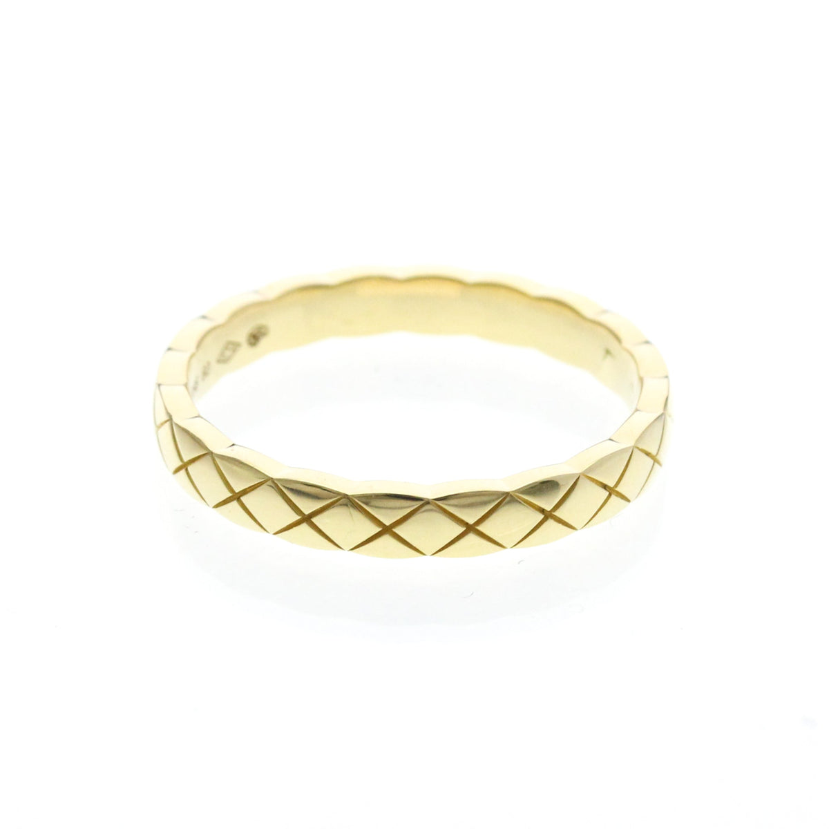 PRE-OWNED Chanel Coco Crush · 18K Yellow Gold · Mini Size 9