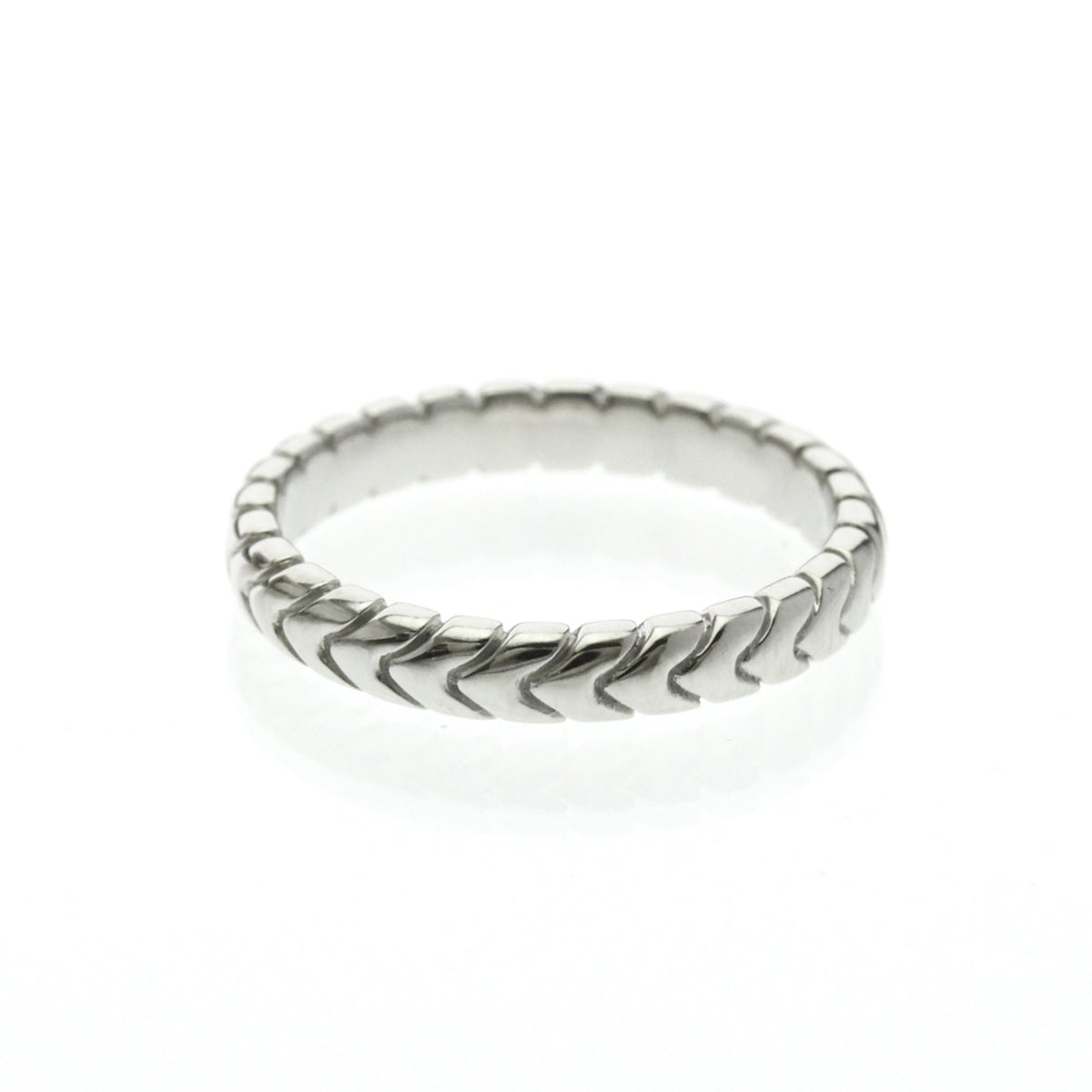 PRE-OWNED Bvlgari Spiga · Platinum