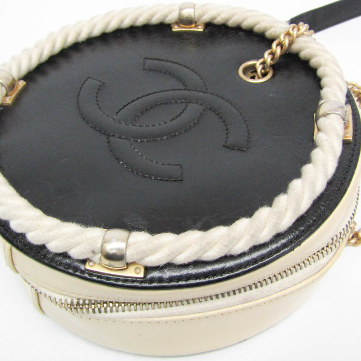 PRE-OWNED Chanel Coco Mark · Round Chain · Leather