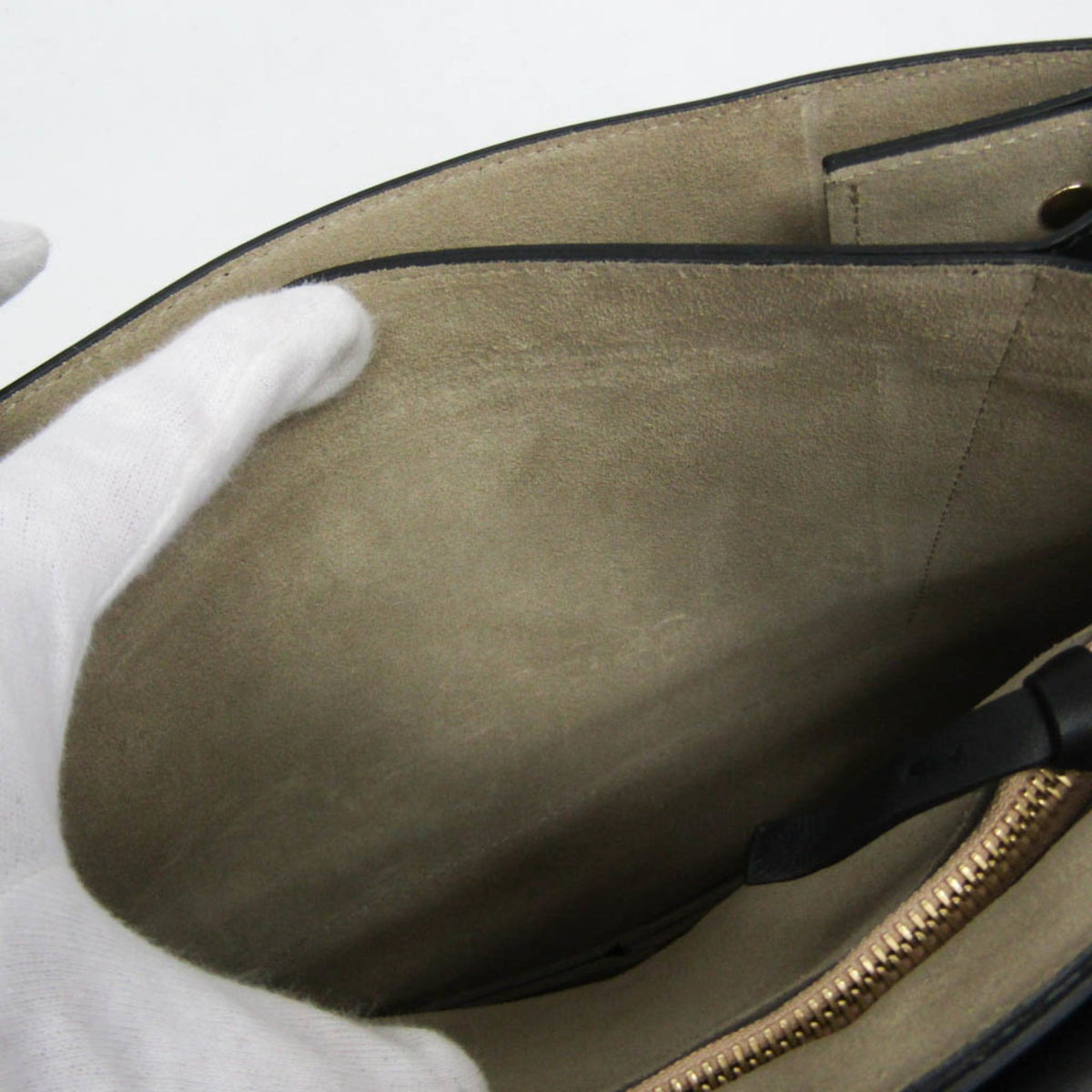 PRE-OWNED Chloé Faye · Suede & Leather