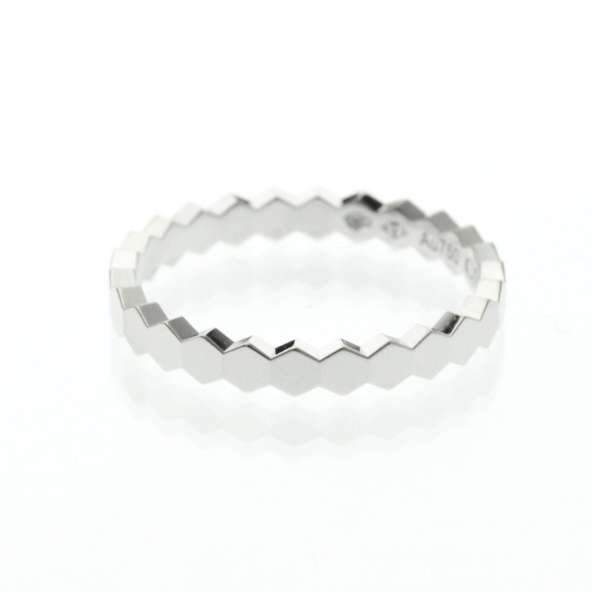 PRE-OWNED Chaumet Be My Love · 18K White Gold Size 9