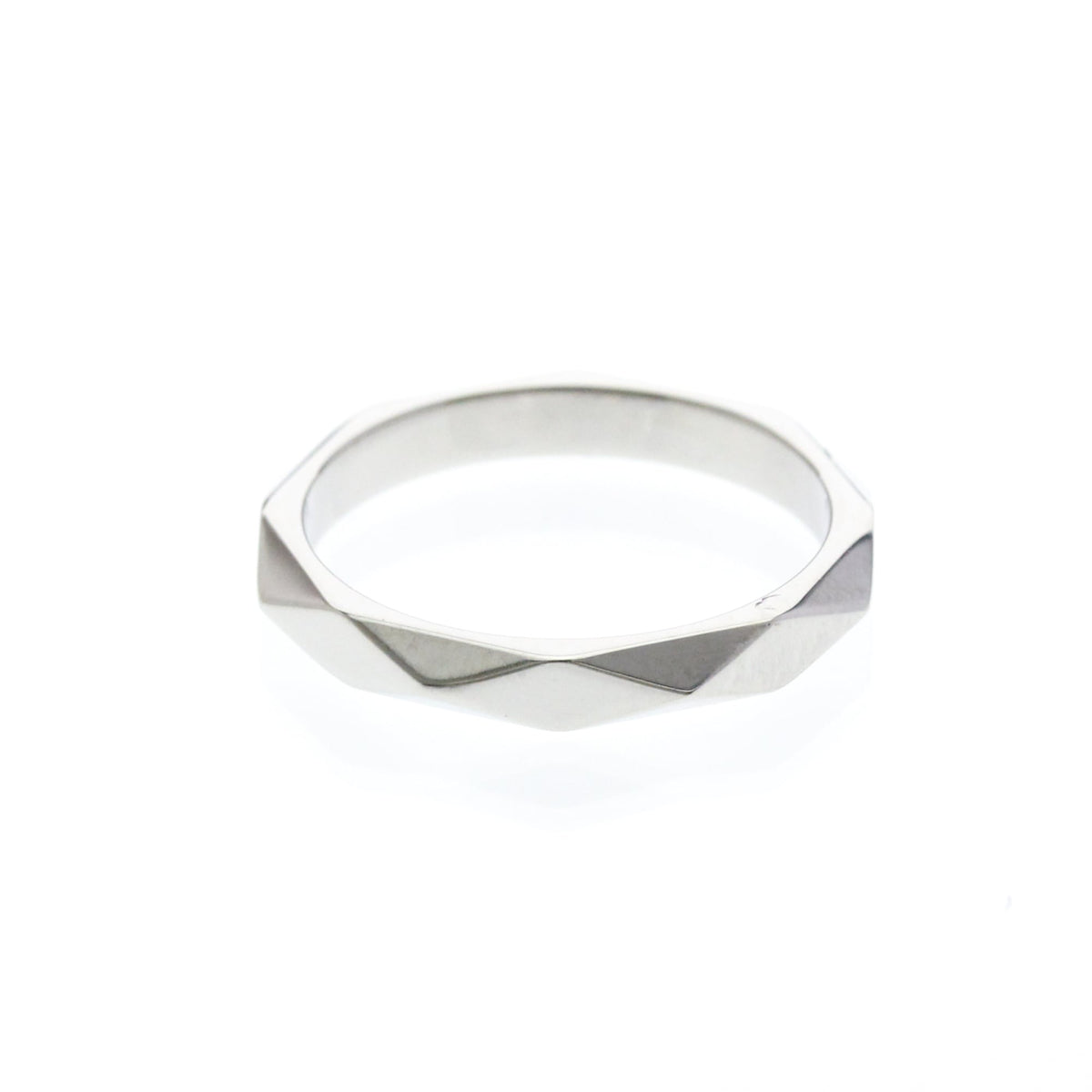PRE-OWNED Boucheron Faceted · Platinum