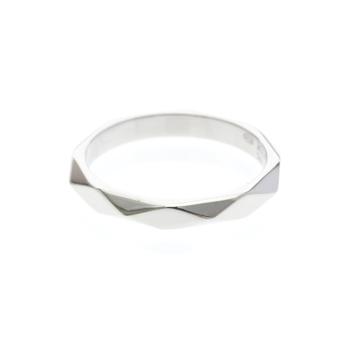 PRE-OWNED Boucheron Faceted · Platinum