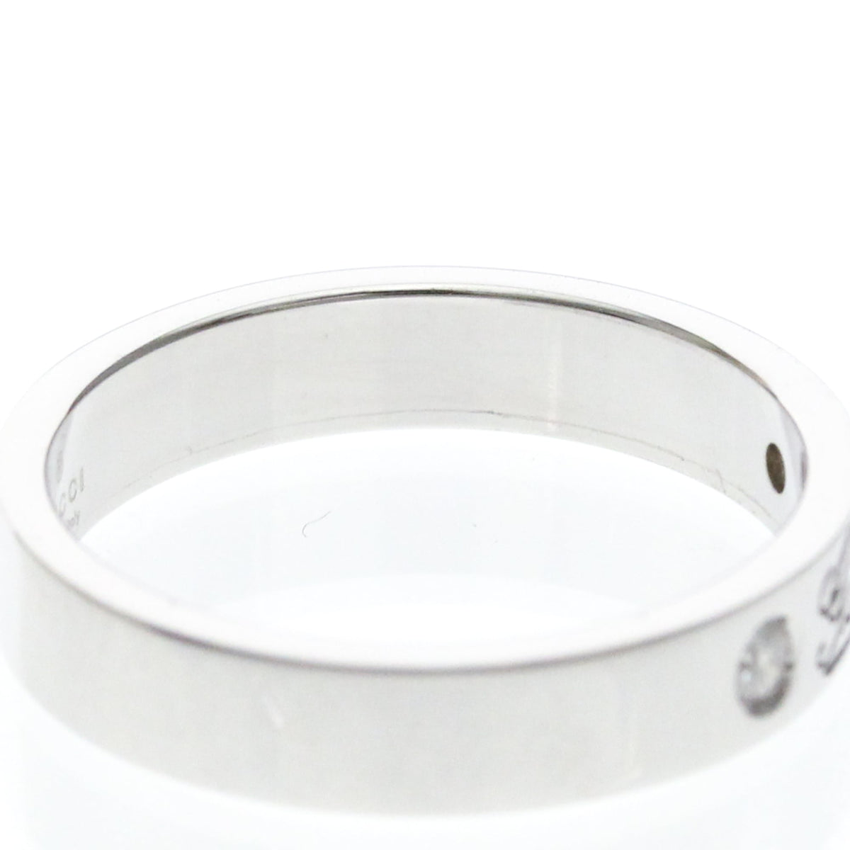 PRE-OWNED Gucci Icon · 18K White Gold · Diamond Size 6.5