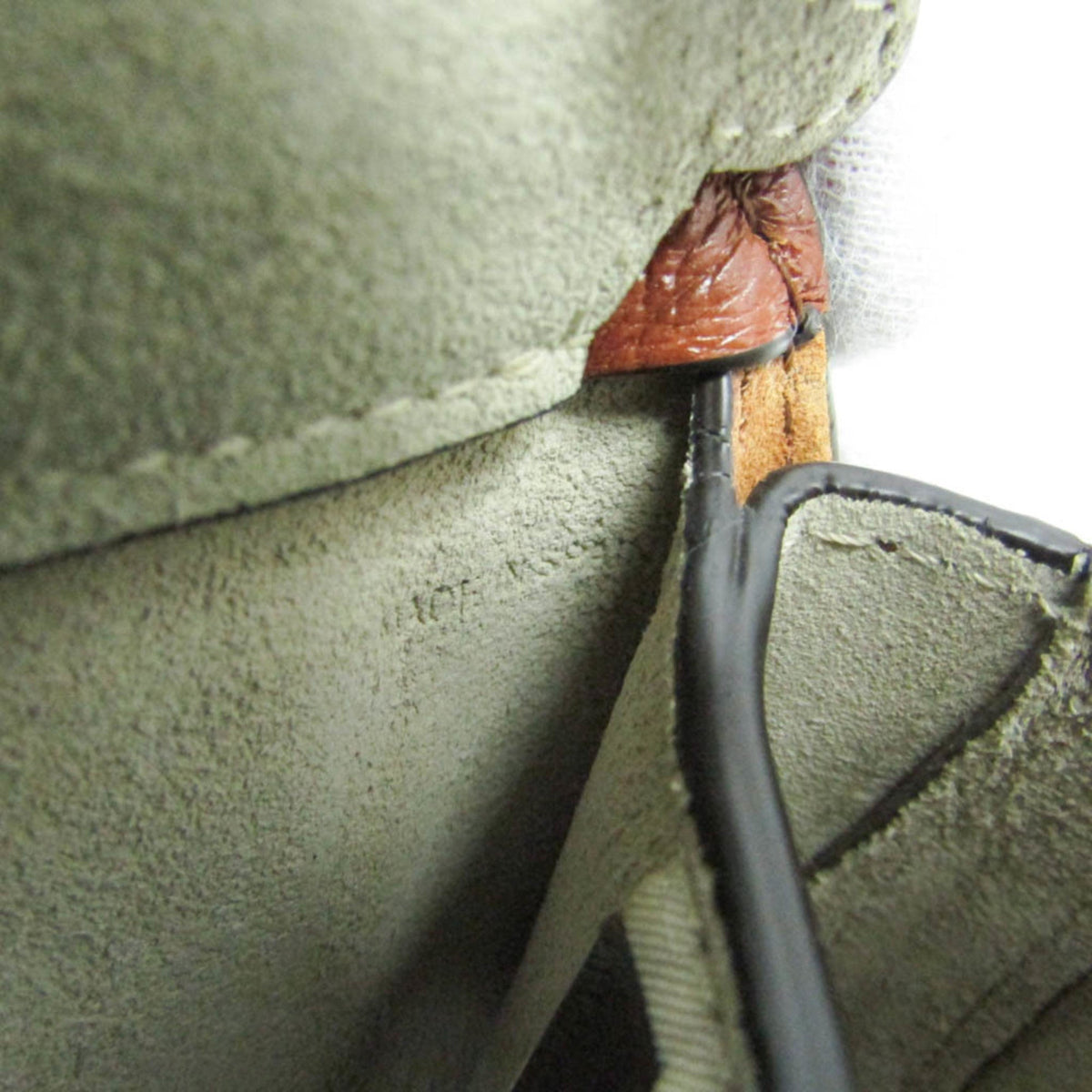 PRE-OWNED Chloé Pixie · Leather & Suede