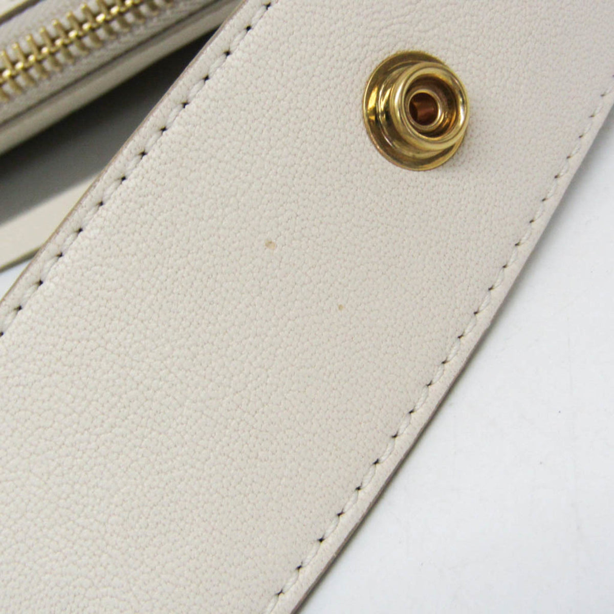 PRE-OWNED Chloé Vanessa · Leather Shoulder Bag