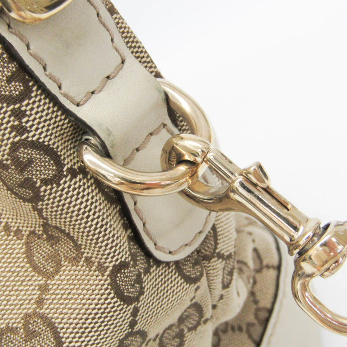 PRE-OWNED Gucci Sukey · GG Canvas