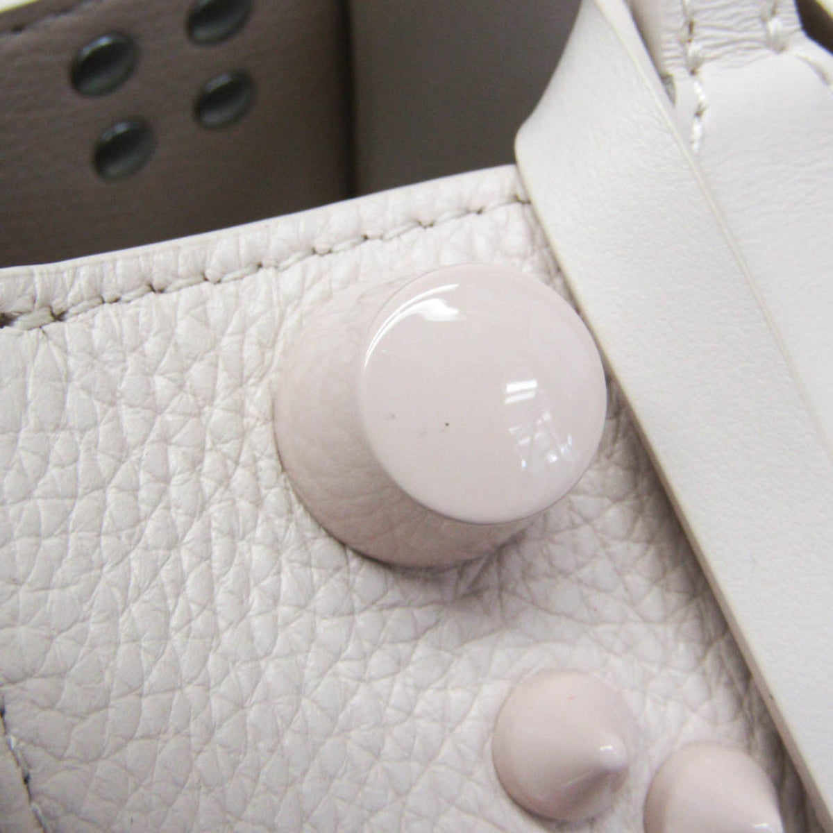 PRE-OWNED Christian Louboutin Cabachic · Leather Tote