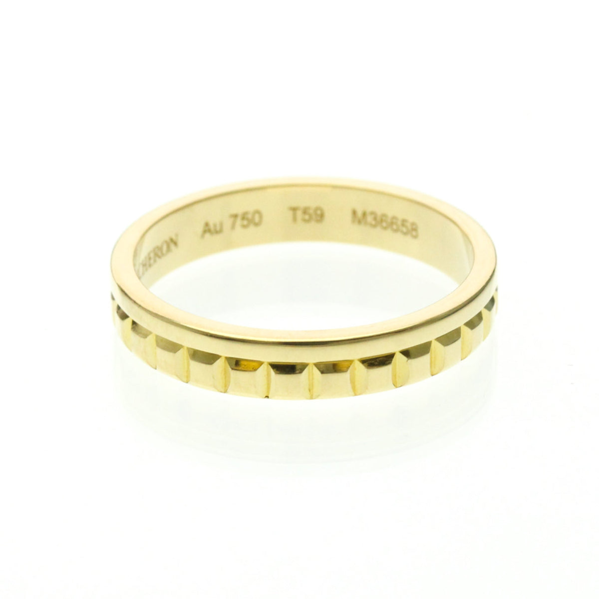 PRE-OWNED Boucheron Quatre Radiant · 18K Yellow Gold Size 8.75