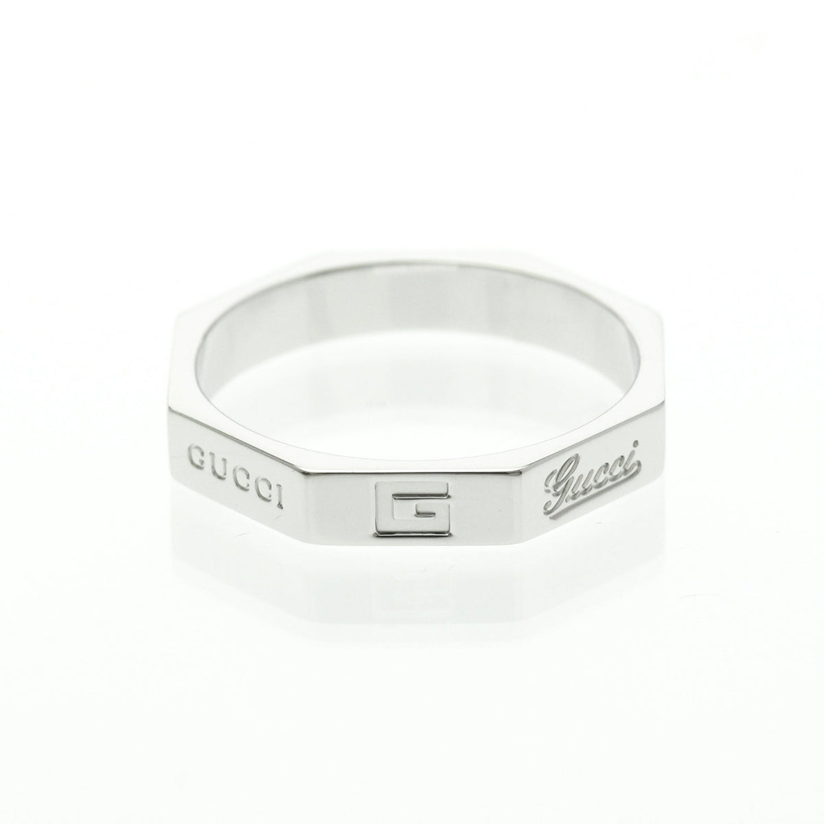 PRE-OWNED Gucci Octagonal · 18K White Gold Size 7.5