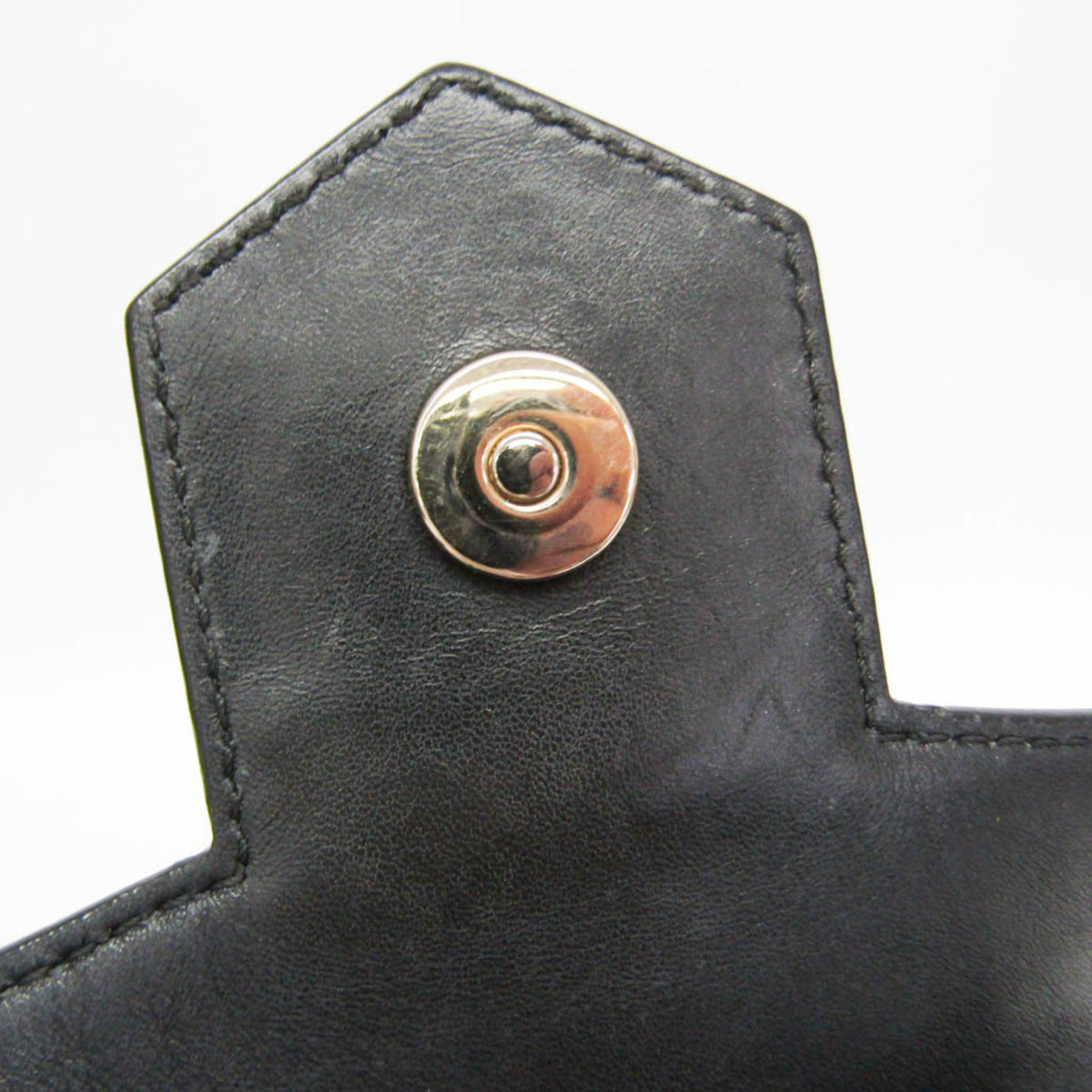 PRE-OWNED Givenchy Nobile · Leather Shoulder Bag