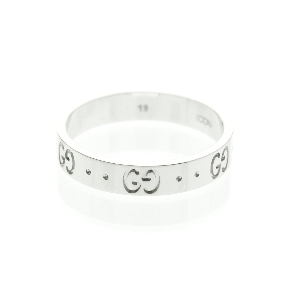 PRE-OWNED Gucci Icon · 18K White Gold Size 8.75