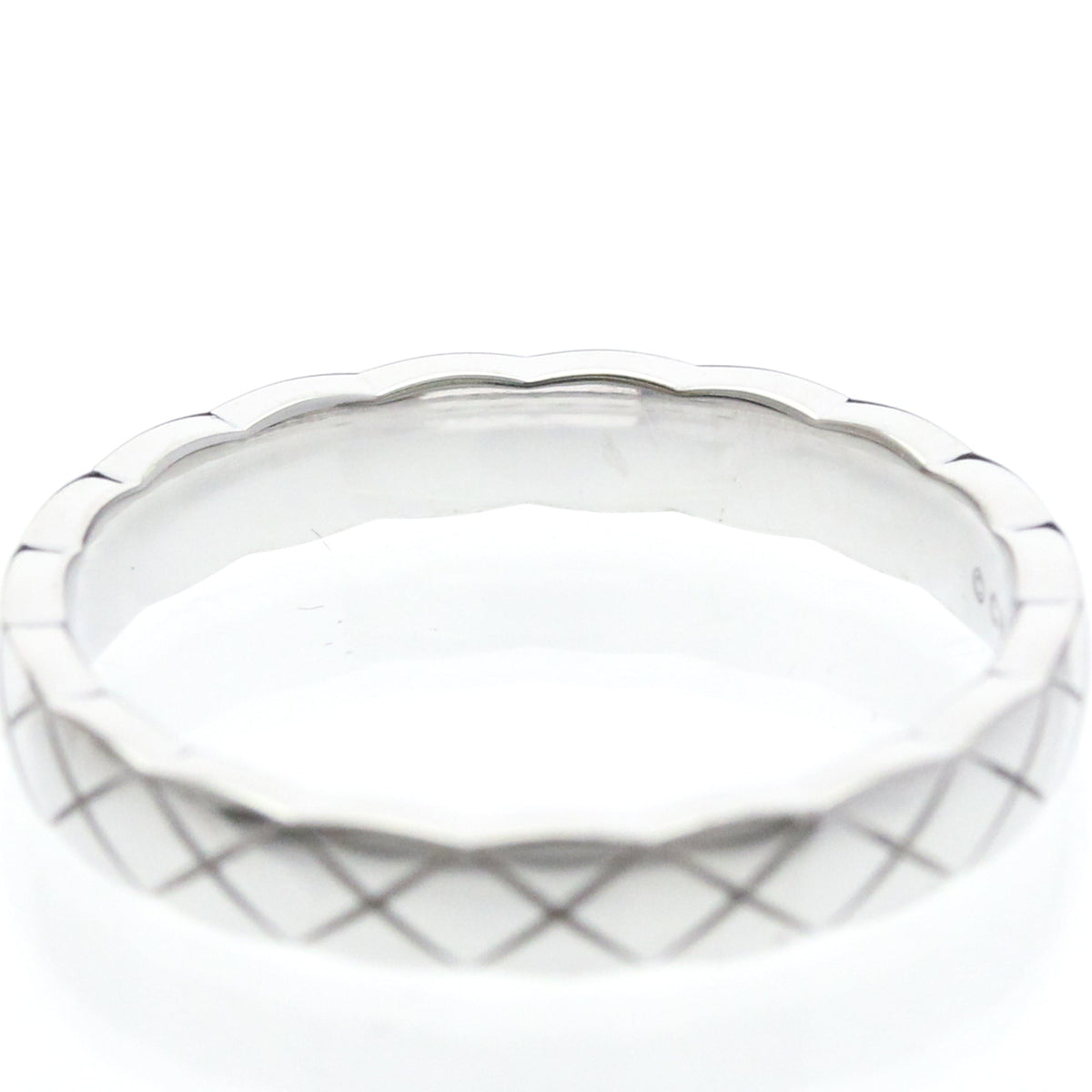 PRE-OWNED Chanel Coco Crush · 18K White Gold Size 7.5