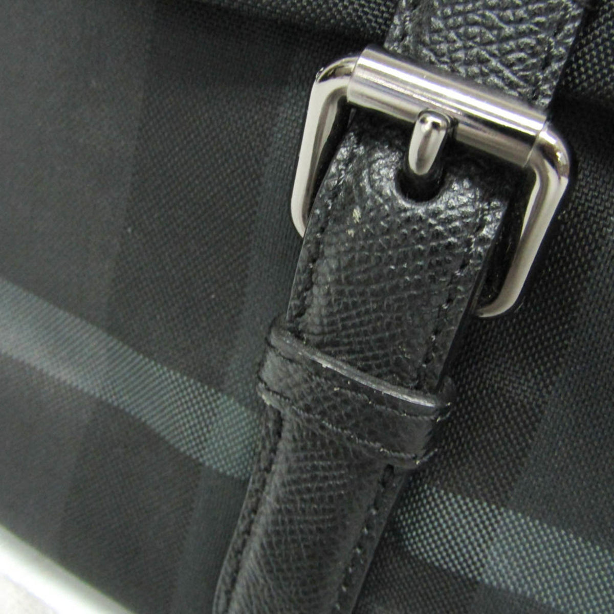 PRE-OWNED Burberry · Nylon Messenger Bag