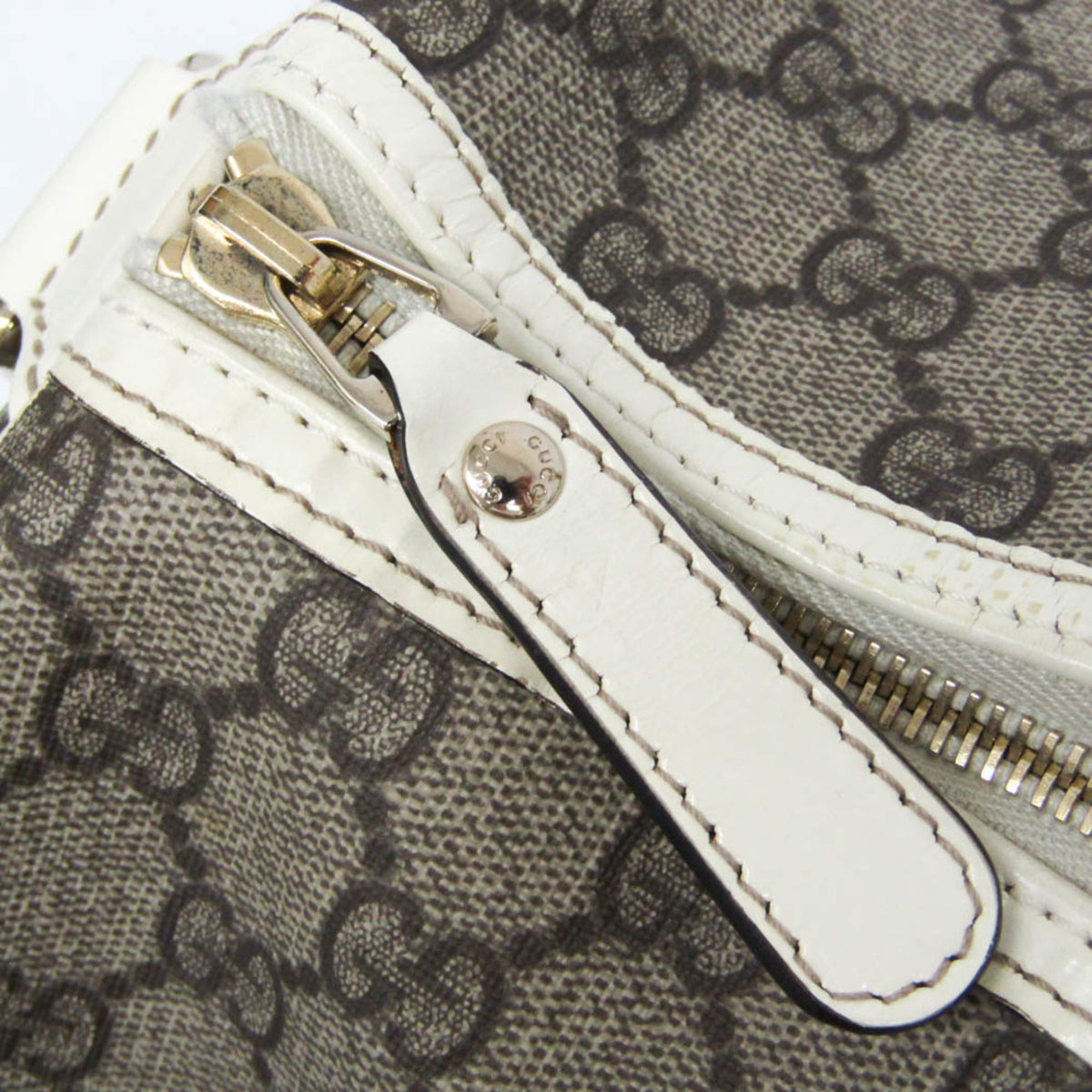 PRE-OWNED Gucci Boston · GG Supreme