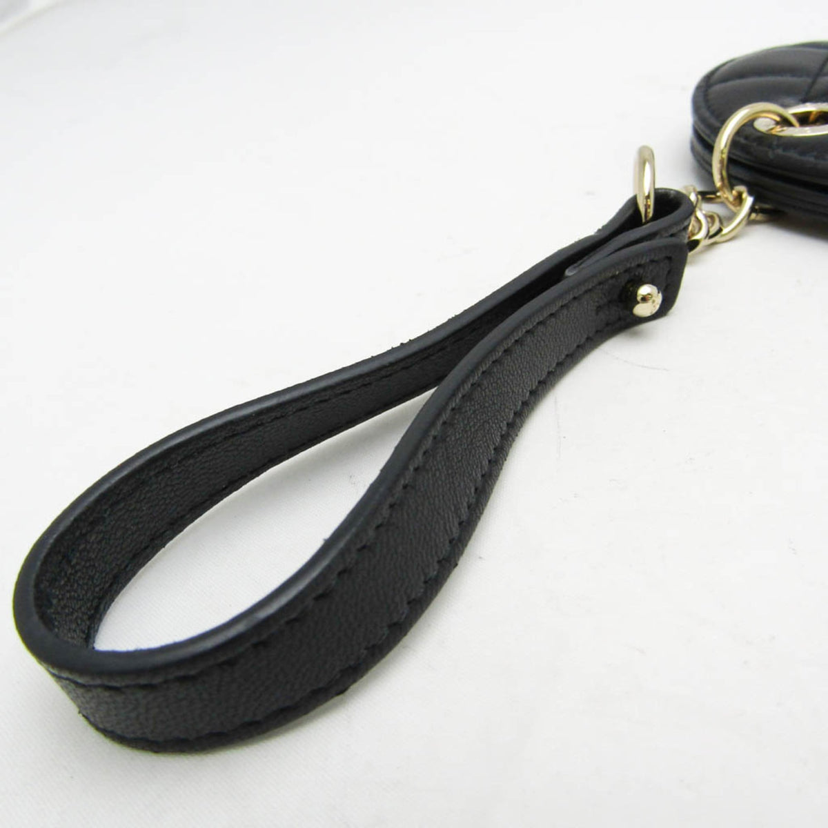 PRE-OWNED Chanel Matelasse · Lambskin Charm