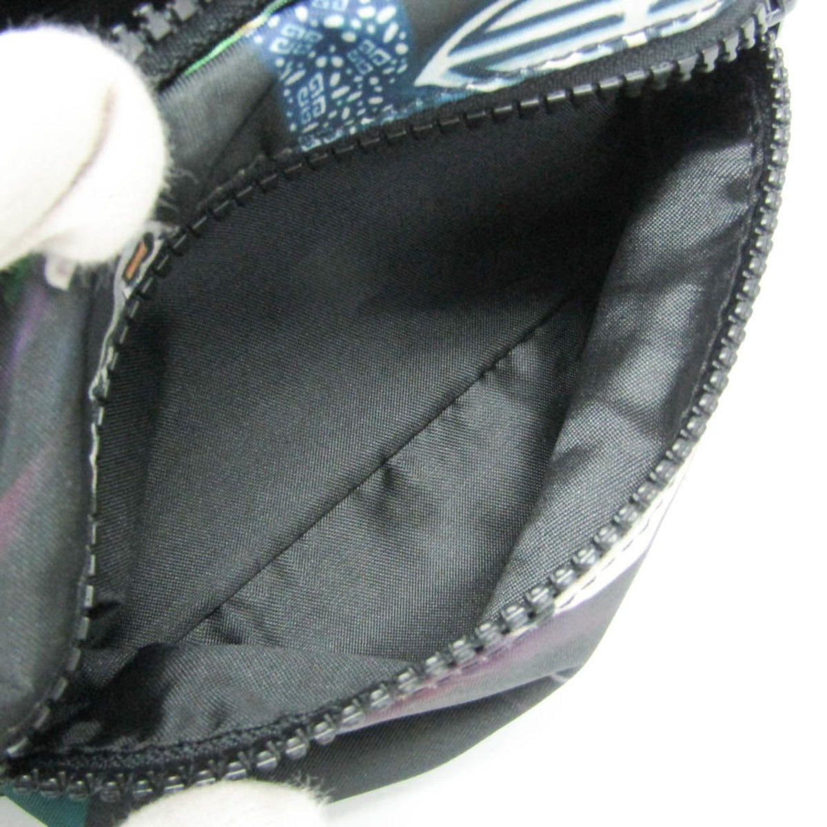 PRE-OWNED Givenchy Bumbag · Nylon