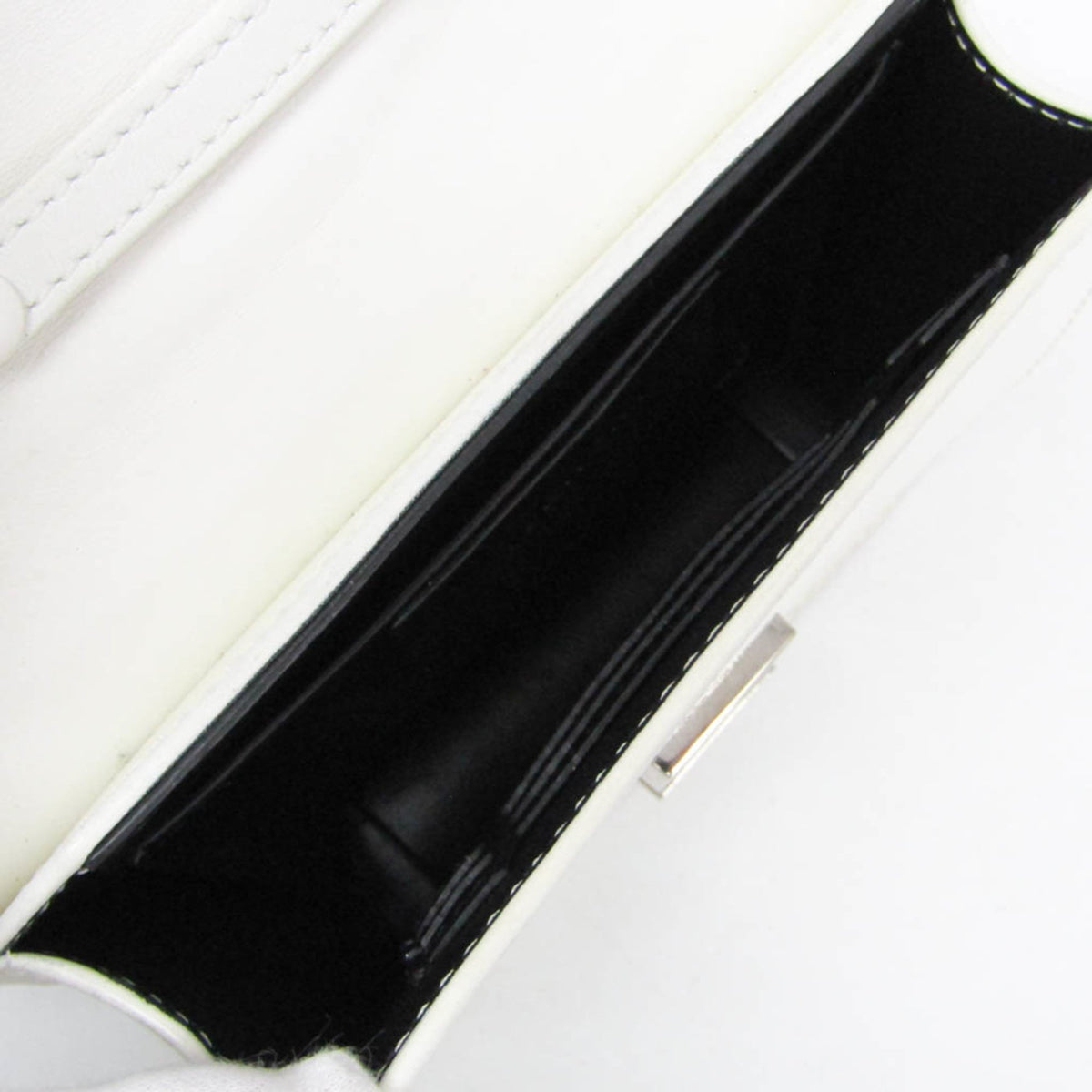 PRE-OWNED Givenchy Bow Cut · Ivory Leather