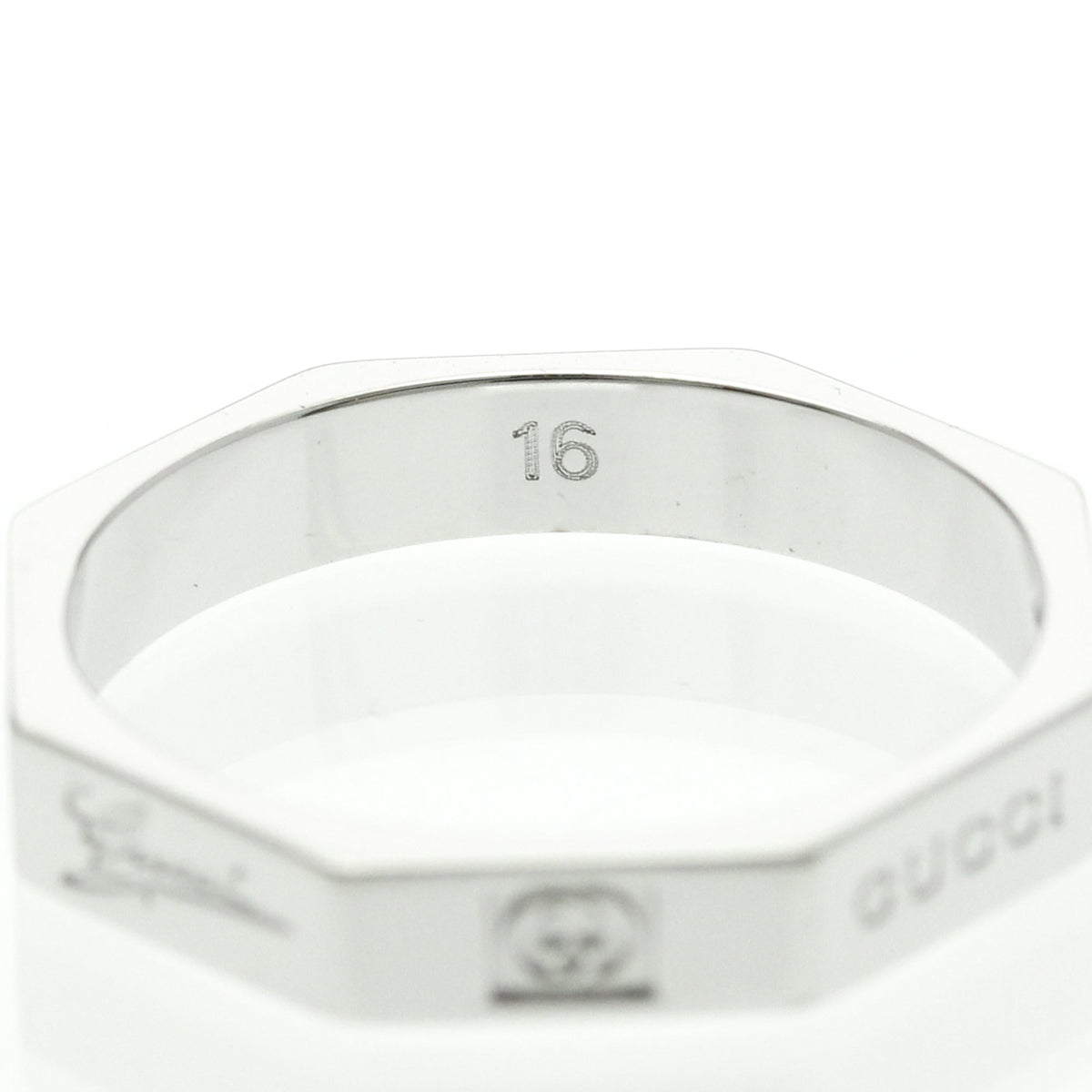 PRE-OWNED Gucci Octagonal · 18K White Gold Size 7.5