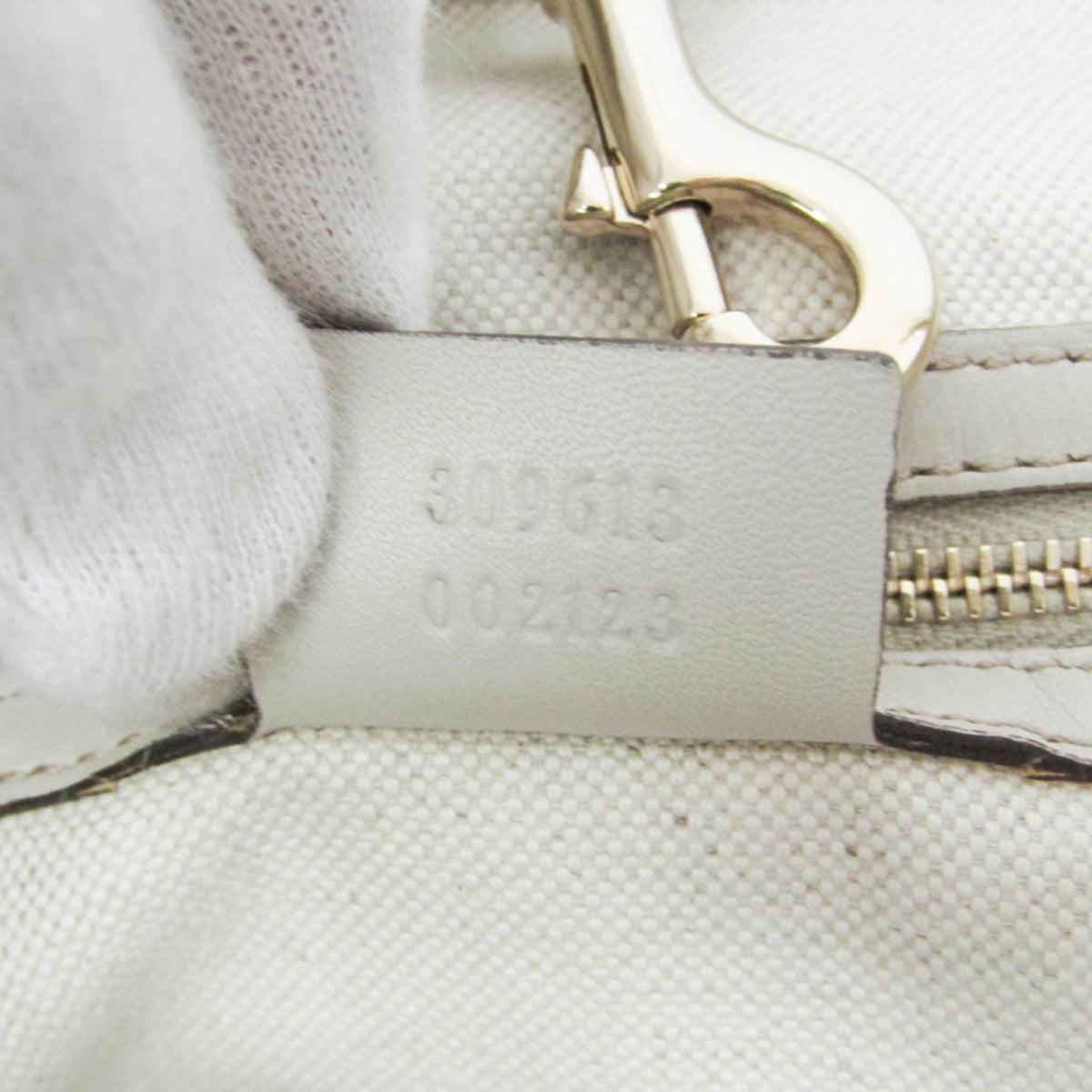 PRE-OWNED Gucci Guccissima · Embossed Leather Tote