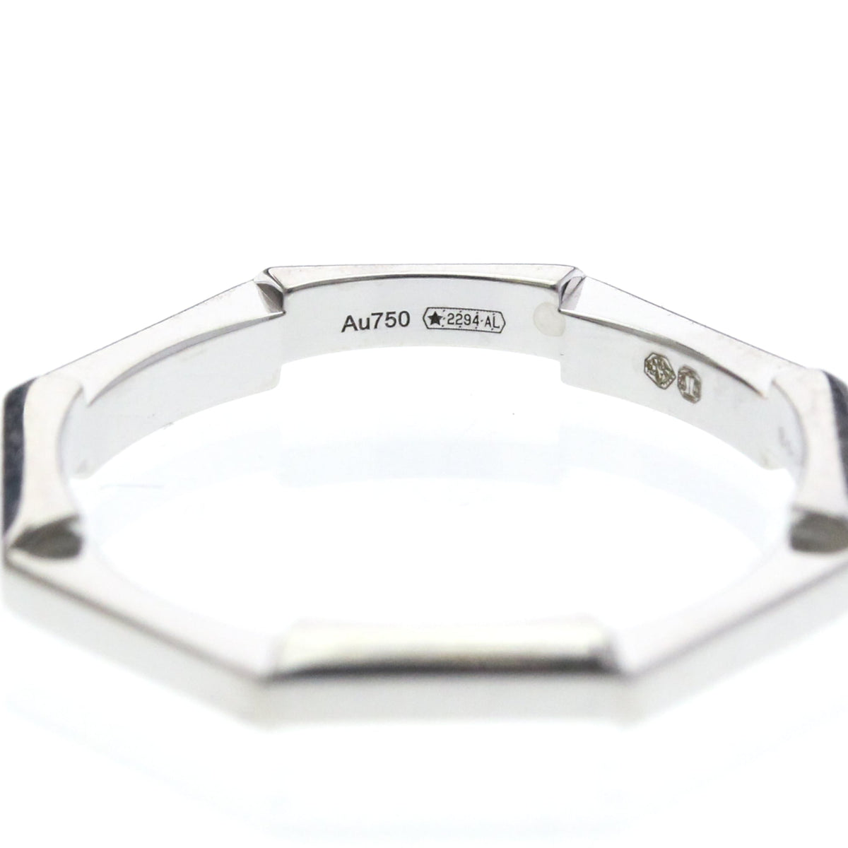 PRE-OWNED Gucci Link To Love · 18K White Gold Size 8