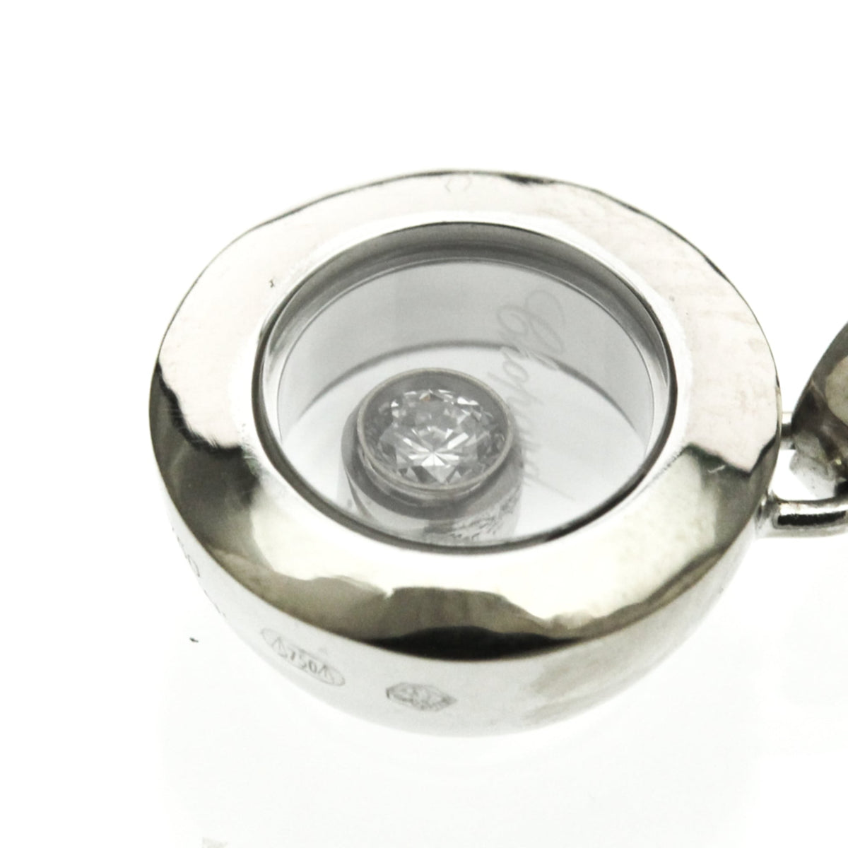 PRE-OWNED Chopard Happy Diamonds · 18K White Gold
