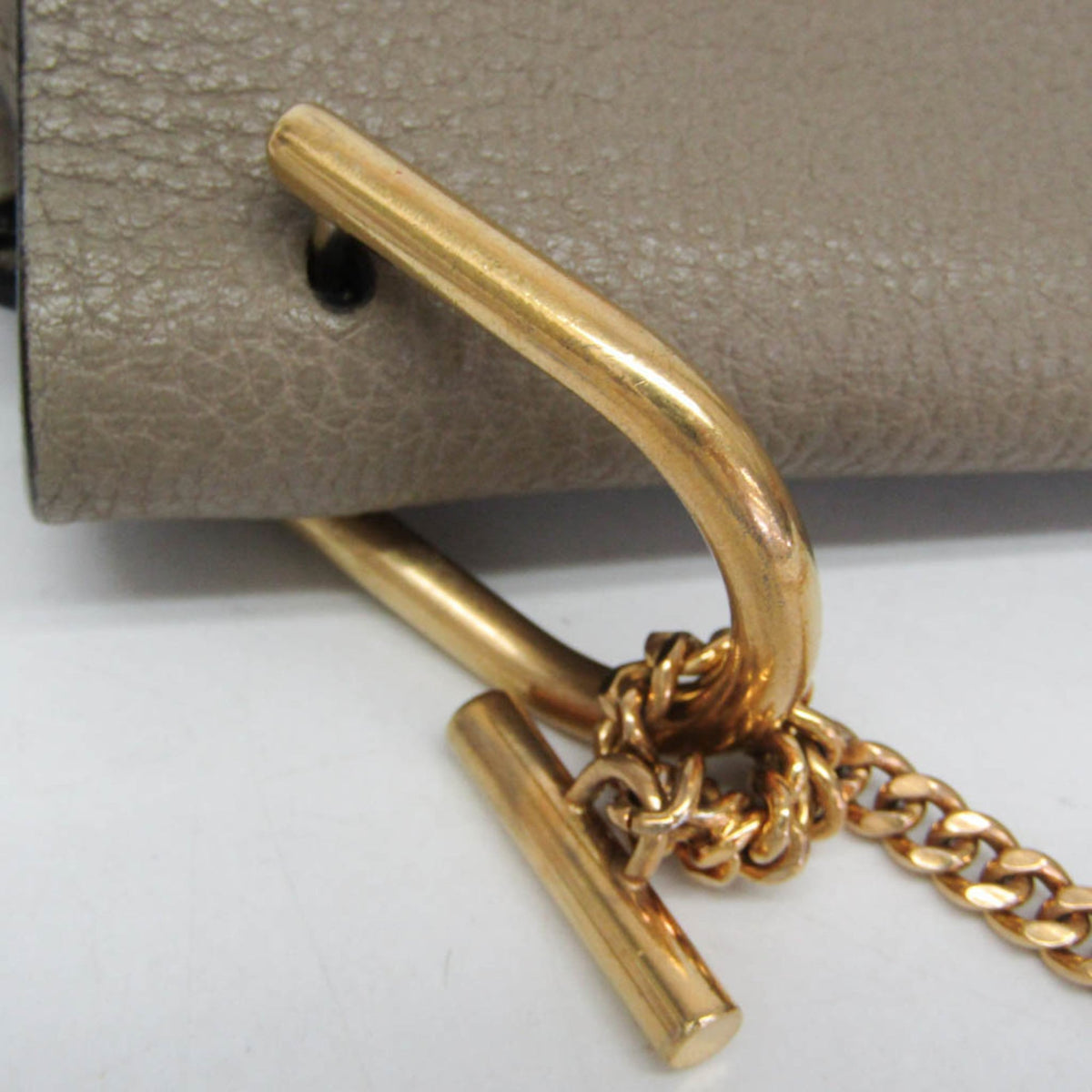 PRE-OWNED Chloé Drew · Leather