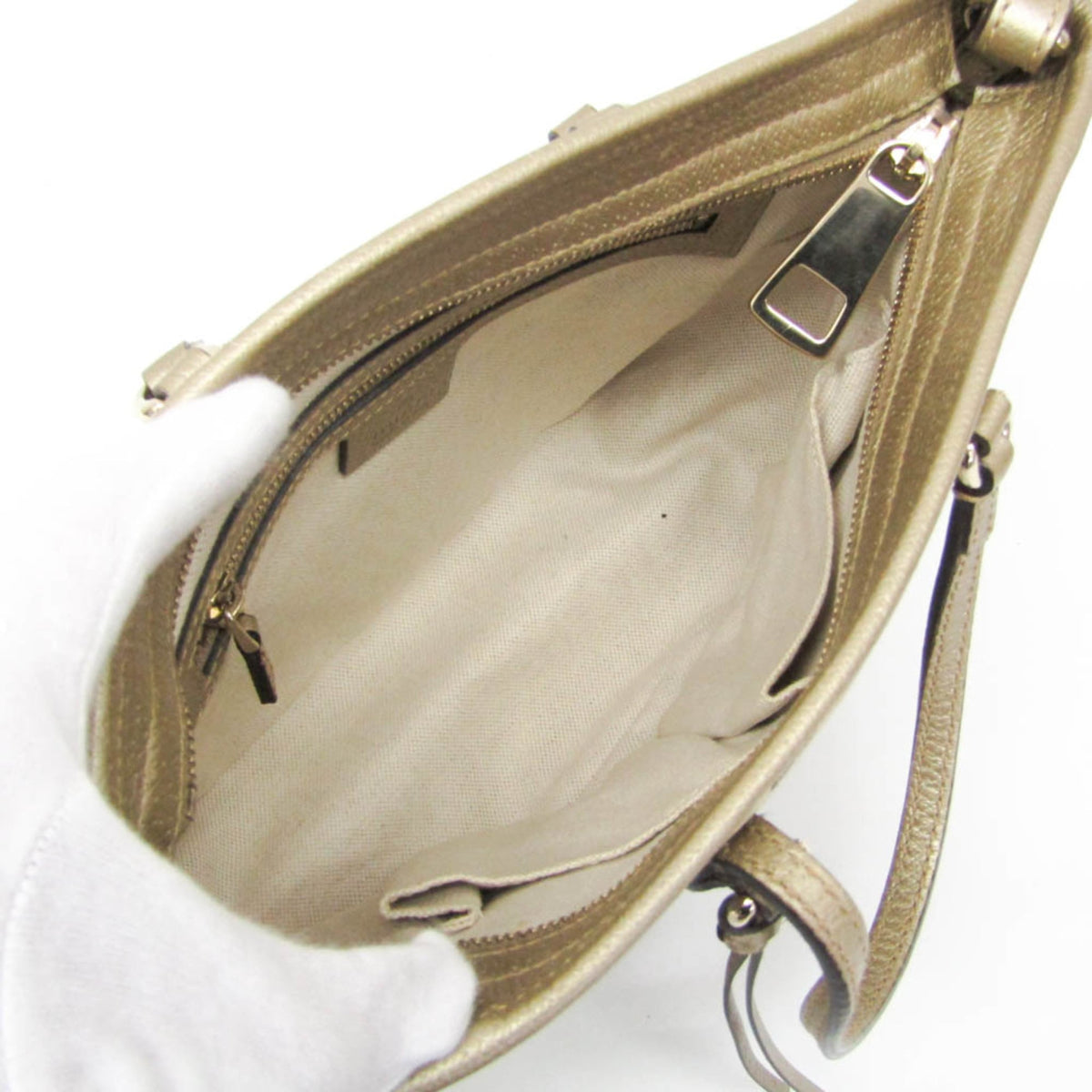 PRE-OWNED Gucci Bree · GG Canvas