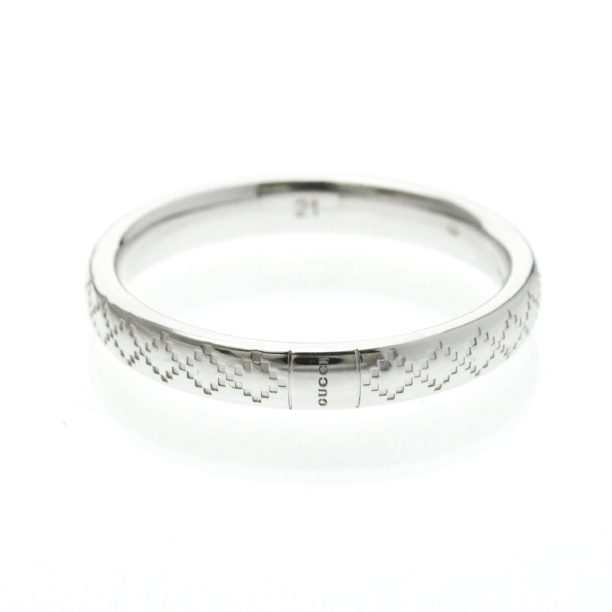 PRE-OWNED Gucci Diamantissima · 18K White Gold Size 9.5