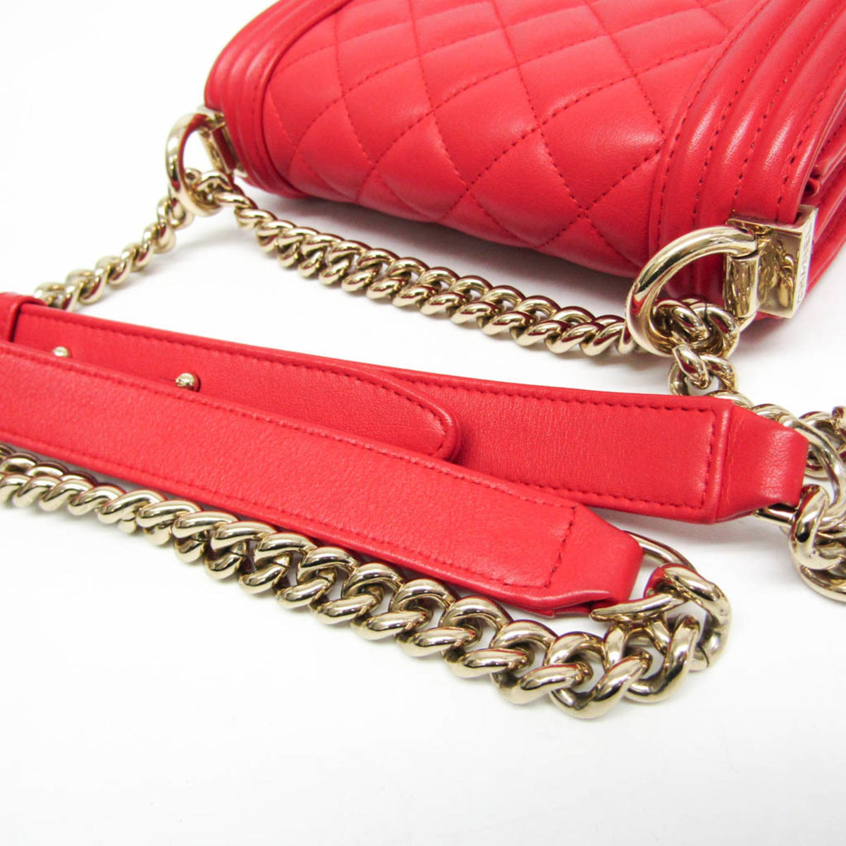 PRE-OWNED Chanel Boy · Lamb Leather