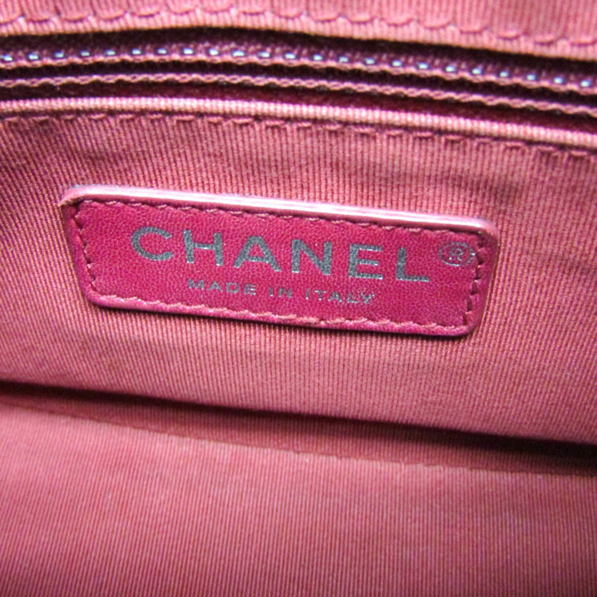PRE-OWNED Chanel Gabriel · Leather Shoulder Bag