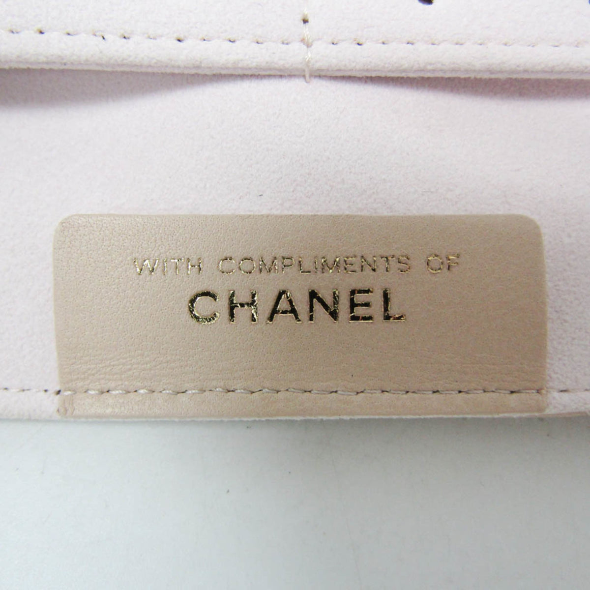 PRE-OWNED Chanel Matelassé · Jewelry Case · Lambskin