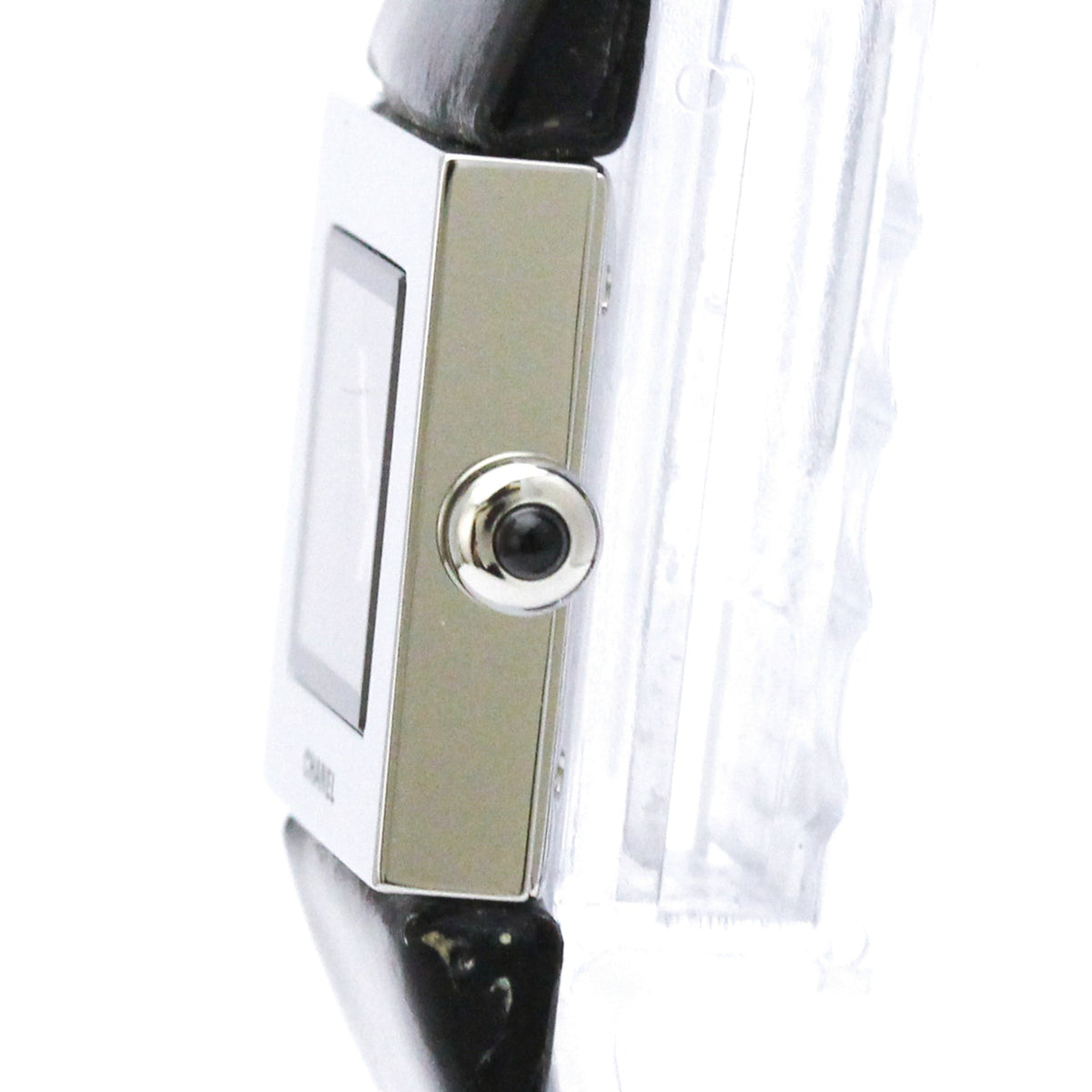 PRE-OWNED Chanel Matelasse · Steel · Quartz