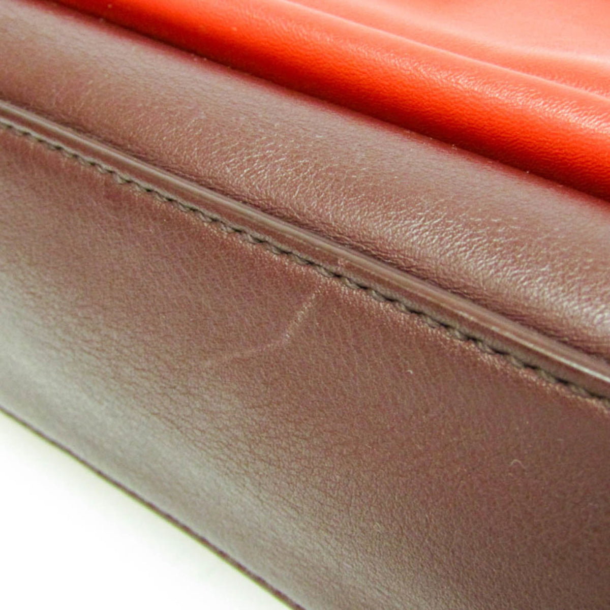 PRE-OWNED Fendi · Leather Shoulder Bag · Gold Hardware
