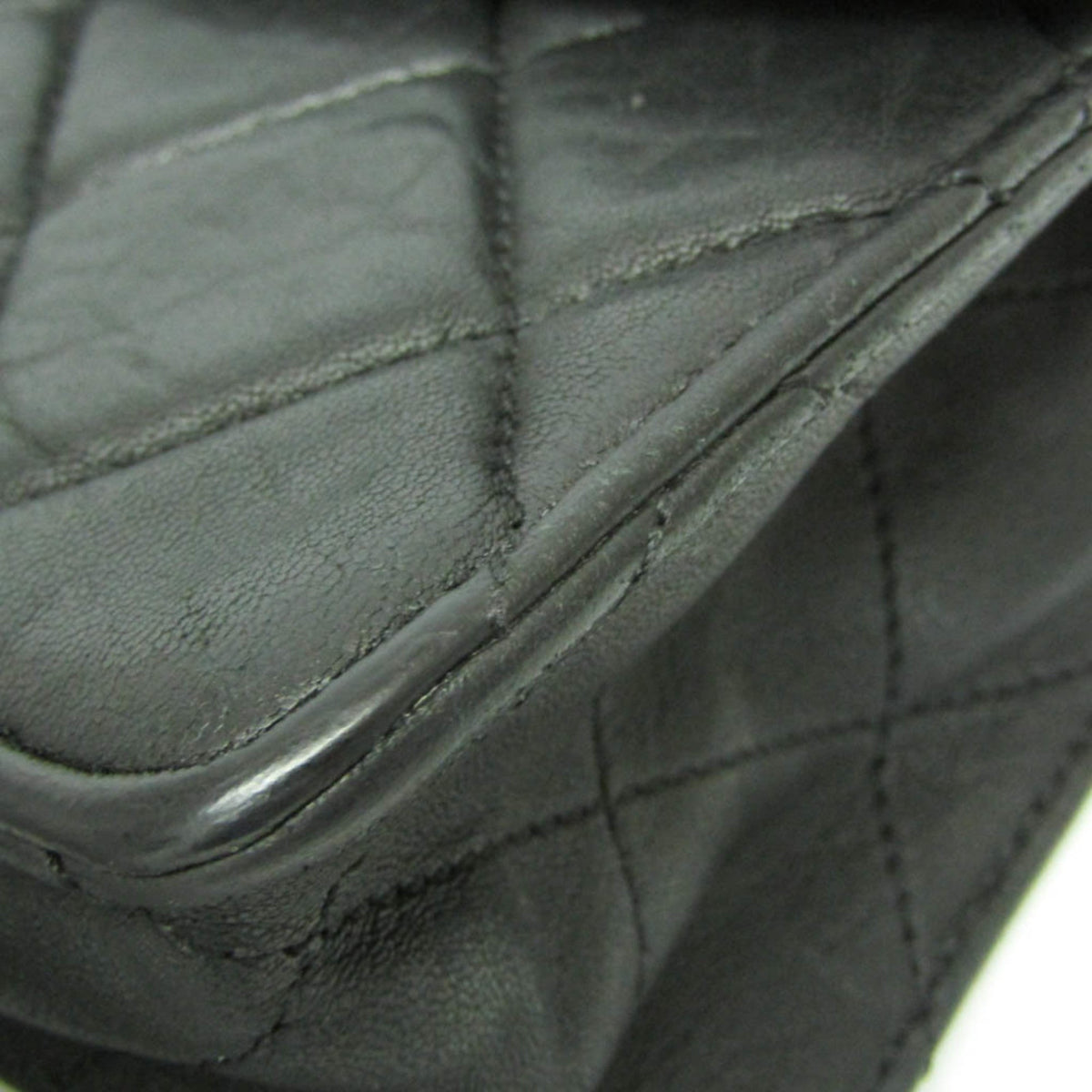 PRE-OWNED Chanel 2.55 · Lambskin