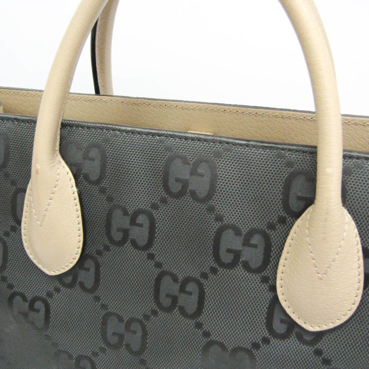 PRE-OWNED Gucci Off The Grid · Nylon Canvas