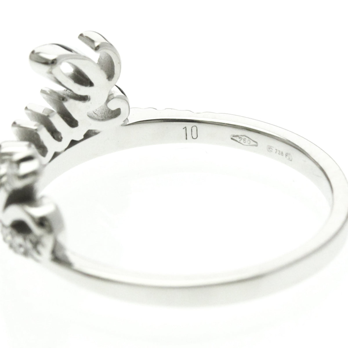 PRE-OWNED Gucci Logo Signature · 18K White Gold · Diamond Size 5.25