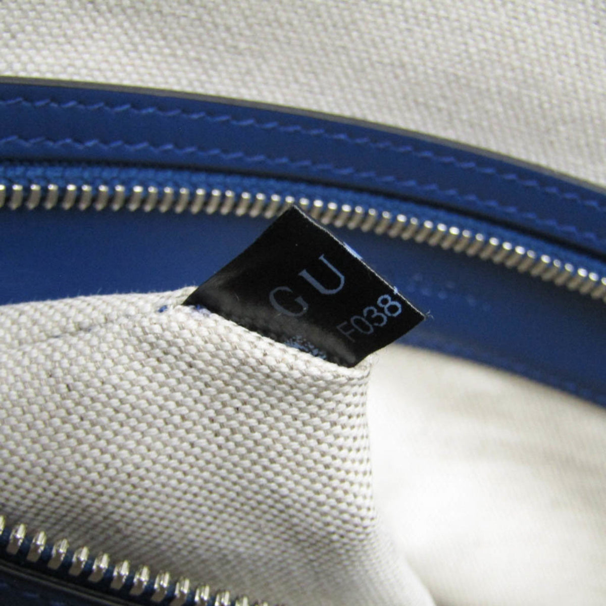 PRE-OWNED Gucci GG Embossed Tote · Leather