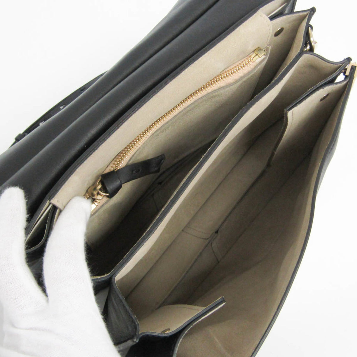 PRE-OWNED Chloé Faye · Suede & Leather