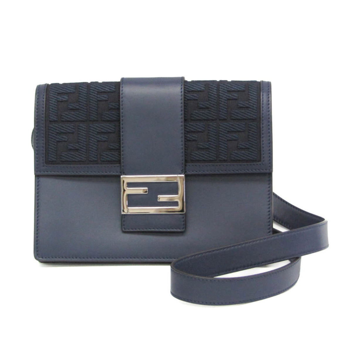 PRE-OWNED Fendi Flat Baguette Medium