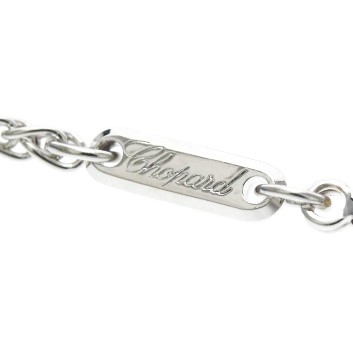 PRE-OWNED Chopard Happy Diamonds · 18K White Gold